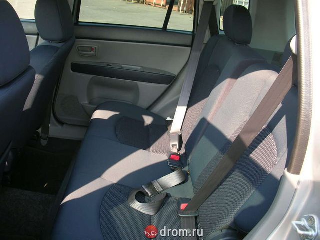 2004 Mazda Demio