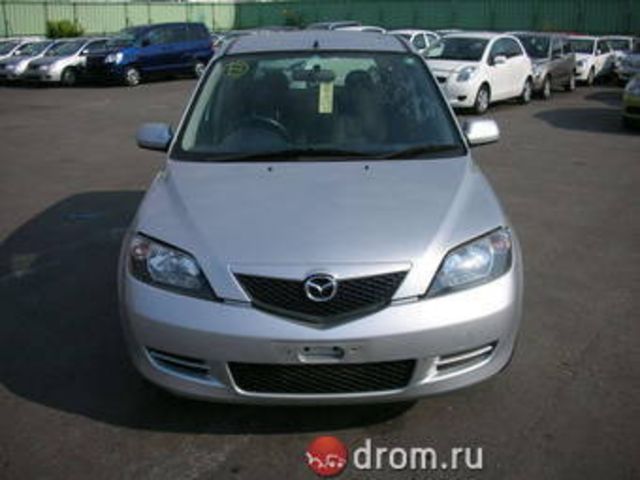 2004 Mazda Demio