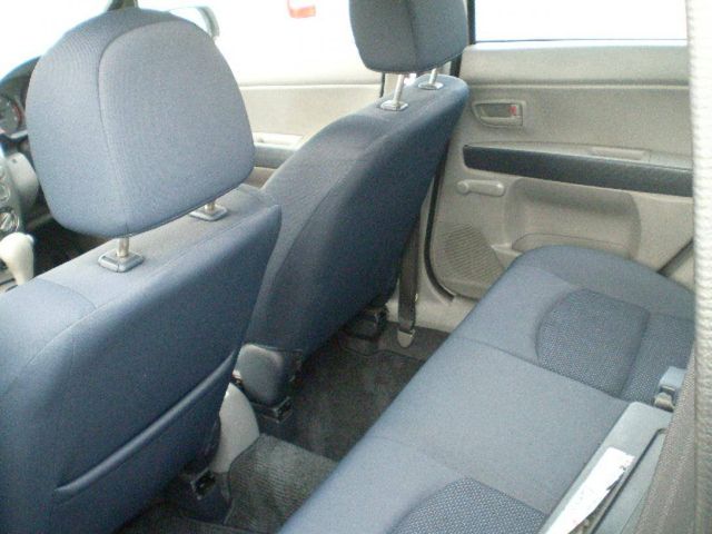 2004 Mazda Demio