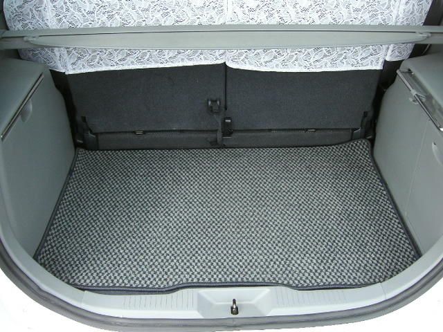 2004 Mazda Demio
