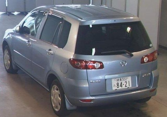 2004 Mazda Demio