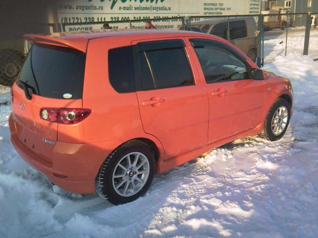 2004 Mazda Demio