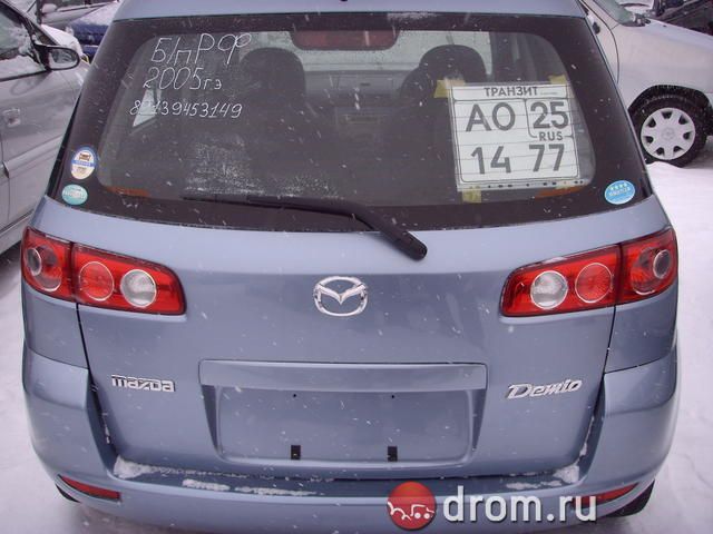 2004 Mazda Demio