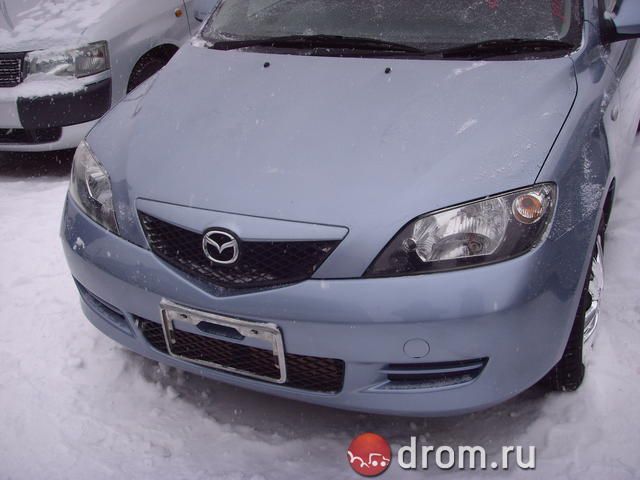 2004 Mazda Demio