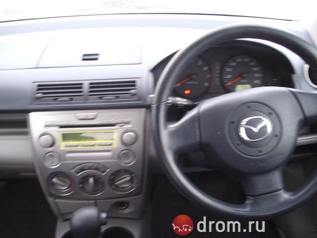2004 Mazda Demio