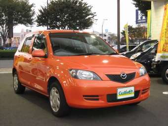 2004 Mazda Demio