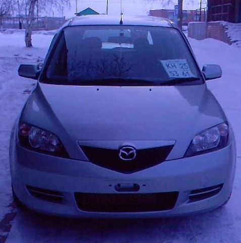 2004 Mazda Demio