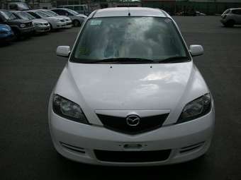 2004 Mazda Demio