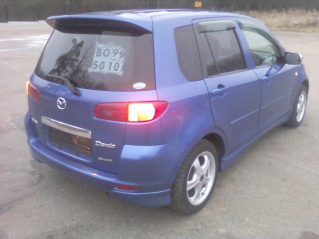 2004 Mazda Demio