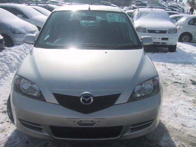 2004 Mazda Demio