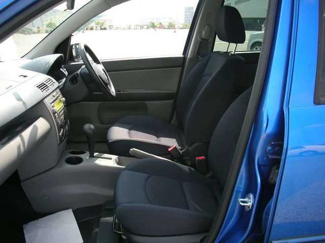 2004 Mazda Demio