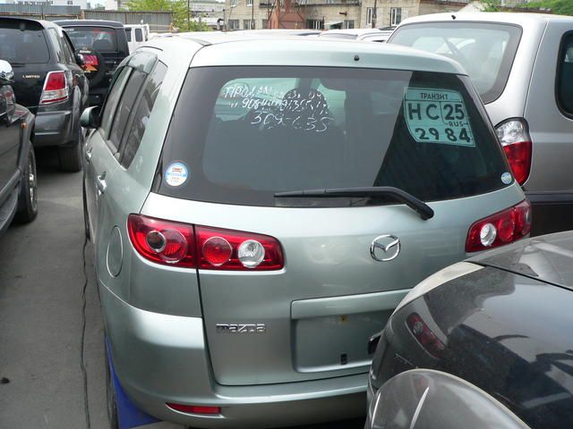2004 Mazda Demio