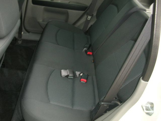 2004 Mazda Demio