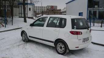 2004 Mazda Demio Photos