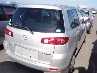 2004 Mazda Demio Photos