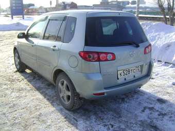 2004 Mazda Demio Photos