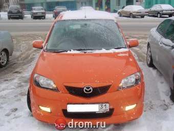 2004 Mazda Demio Photos