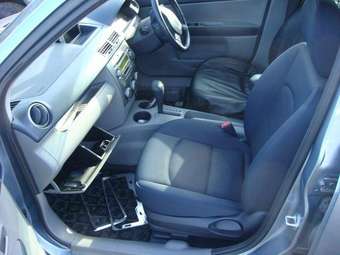 2004 Mazda Demio Photos