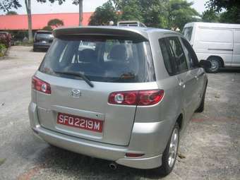 2004 Mazda Demio Images