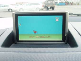 2004 Mazda Demio Pictures