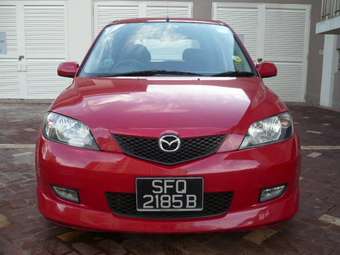 2004 Mazda Demio Pics