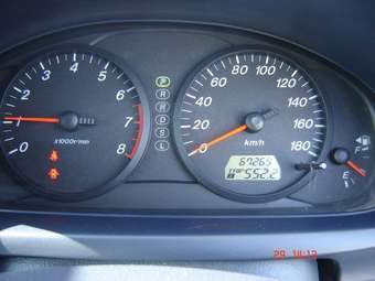 2004 Mazda Demio Photos