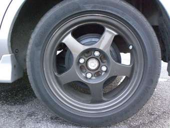 2004 Mazda Demio Photos
