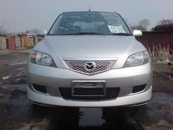 2004 Mazda Demio Pictures