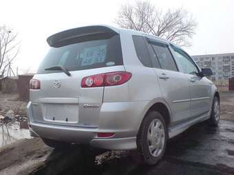 2004 Mazda Demio Photos