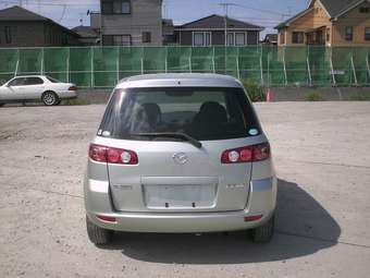 2004 Mazda Demio Pictures