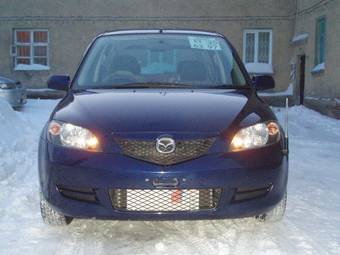 2004 Mazda Demio Photos