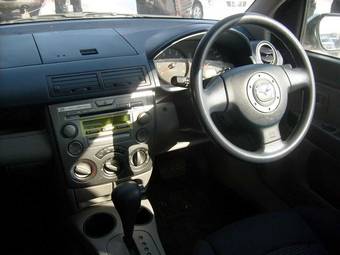 2004 Mazda Demio Wallpapers