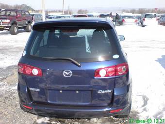 2004 Mazda Demio Photos