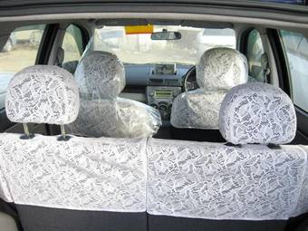 2004 Mazda Demio Pictures