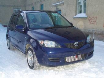 2004 Mazda Demio Pics
