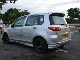 2004 Mazda Demio Wallpapers