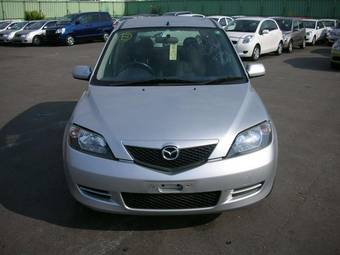 2004 Mazda Demio Wallpapers