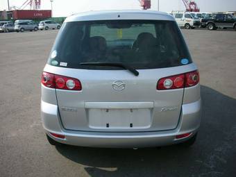 2004 Mazda Demio Pics