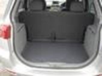 2004 Mazda Demio Photos