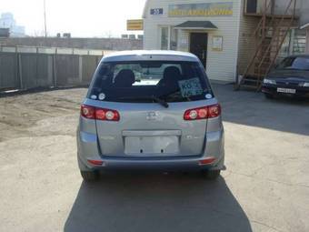 2004 Mazda Demio Pictures