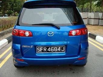 2004 Mazda Demio Pictures