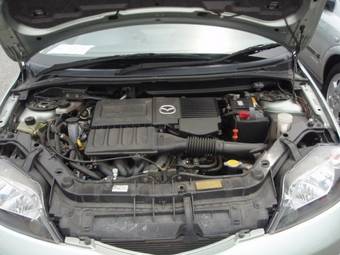 2004 Mazda Demio Pictures