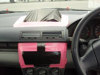 2004 Mazda Demio Photos