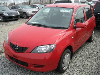 2004 Mazda Demio Pictures