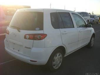 2004 Mazda Demio Wallpapers