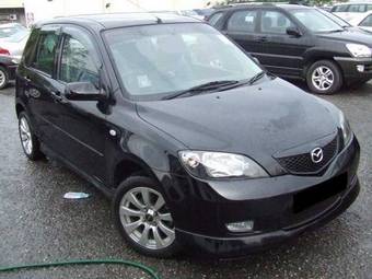 2004 Mazda Demio Pictures