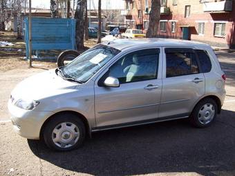 2004 Mazda Demio Wallpapers