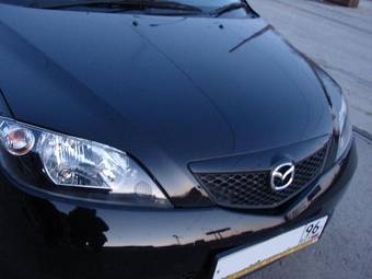 2004 Mazda Demio Pics