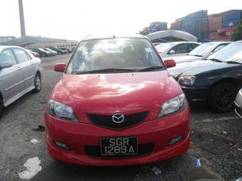 2004 Mazda Demio Images