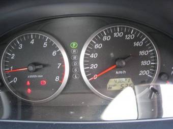 2004 Mazda Demio Photos